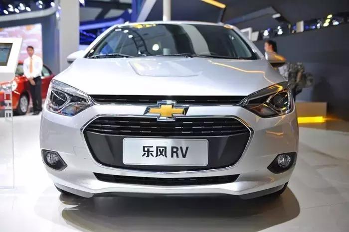 油耗低颜值高动力足空间大的车,4万多代步车配自动挡油耗仅5.3升