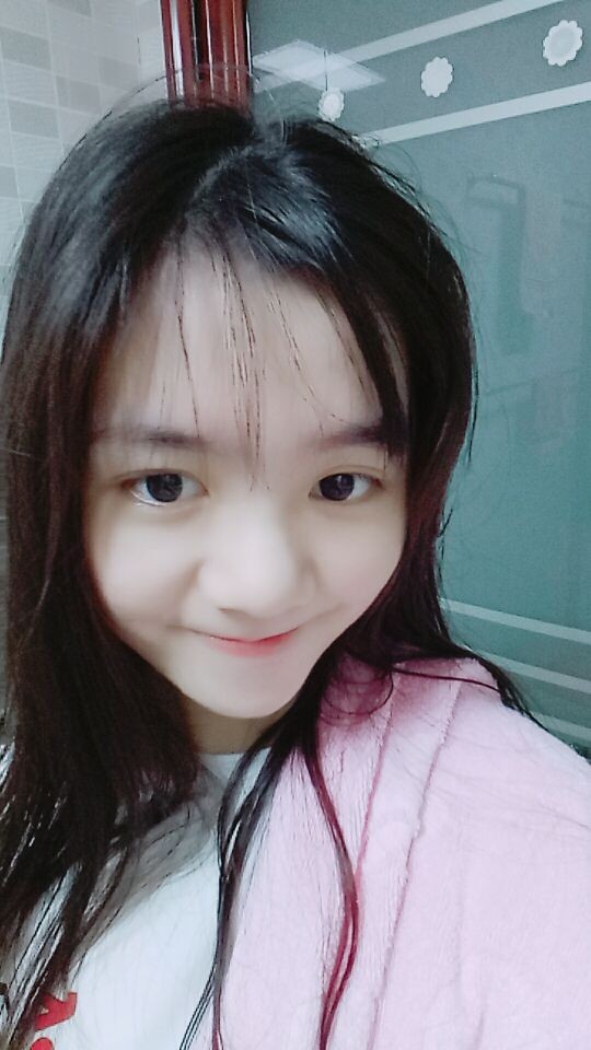 为哈梅斯送上帅气画像的小迷妹Alvin