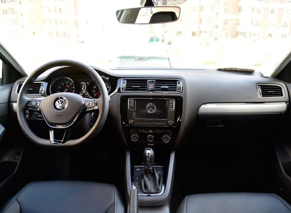 17款大众速腾自动1.2t还能卖多少钱,速腾17万提车视频