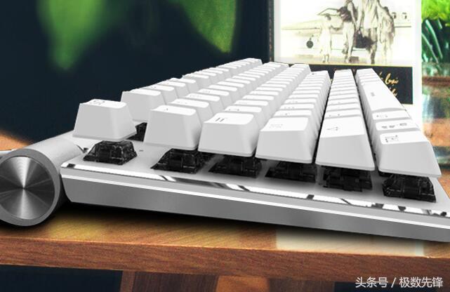 少女心爆棚的机械键盘,骚气的机械键盘