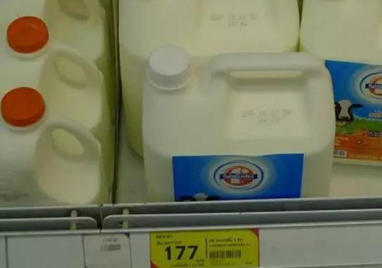 100万人民币去泰国能过什么样生活 (100元人民币在泰国能换多少钱)