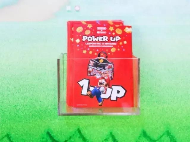 超级玛丽溜进了咖啡馆，扬言不服来战！