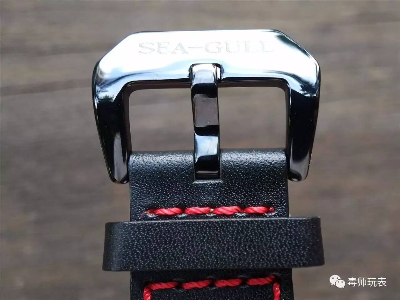 海鸥长津湖手表限量款,海鸥建国大业手表