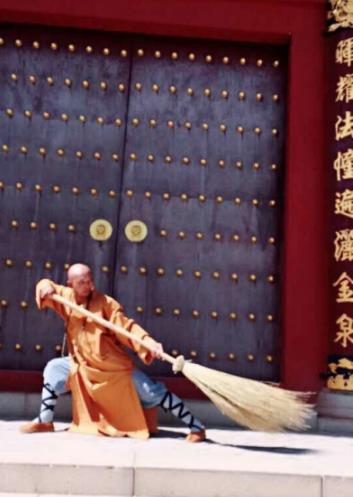 梅威瑟与嘴炮麦格雷戈的跨界之战,嘴炮vs梅威瑟格斗界最贵跨界之战