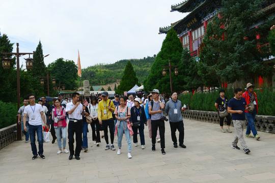 黄河岸边的久久护佑——白云山