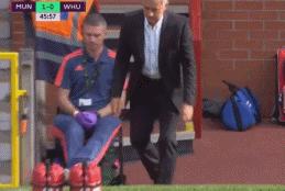 曼联名宿穆里尼奥视频,曼联感谢穆里尼奥的视频