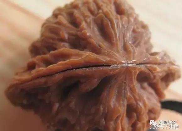 核桃手串开裂怎么补救,核桃开裂补救方法