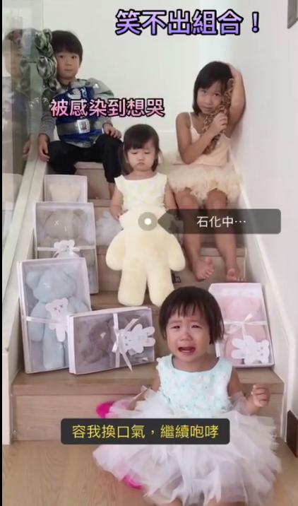 一年级小朋友喜欢老师的原因,一年级小朋友与老师关系融洽