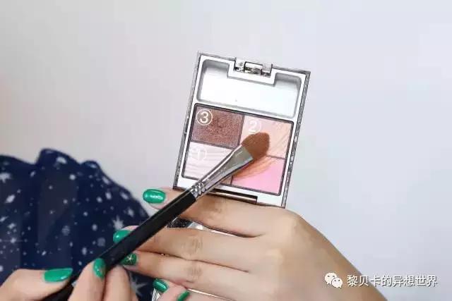 早上只有十分钟？手把手教你化出精致妆容！