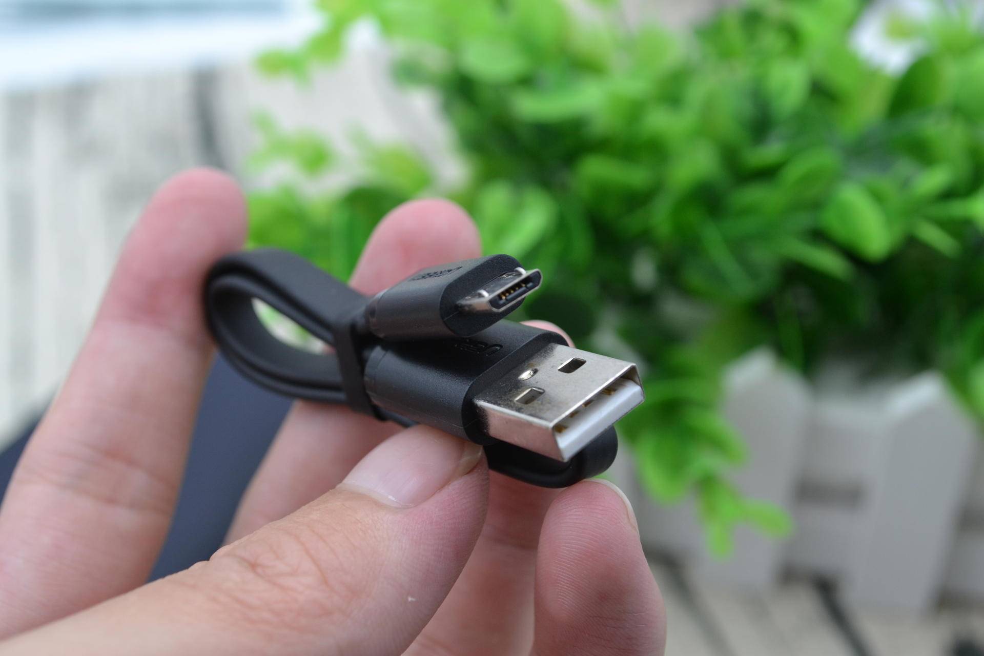 绿联MFI认证苹果数据线,绿联mfi数据线测评