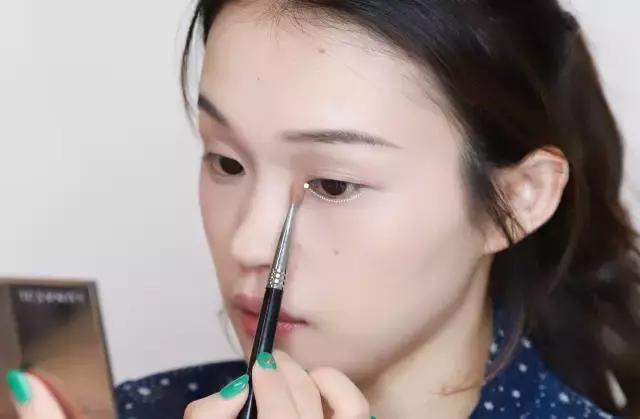 早晨简单妆容,早上十分钟可以搞定的妆容