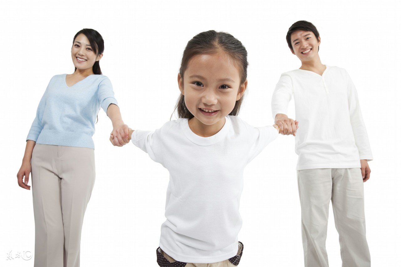 一年级小朋友喜欢老师的原因,一年级小朋友与老师关系融洽