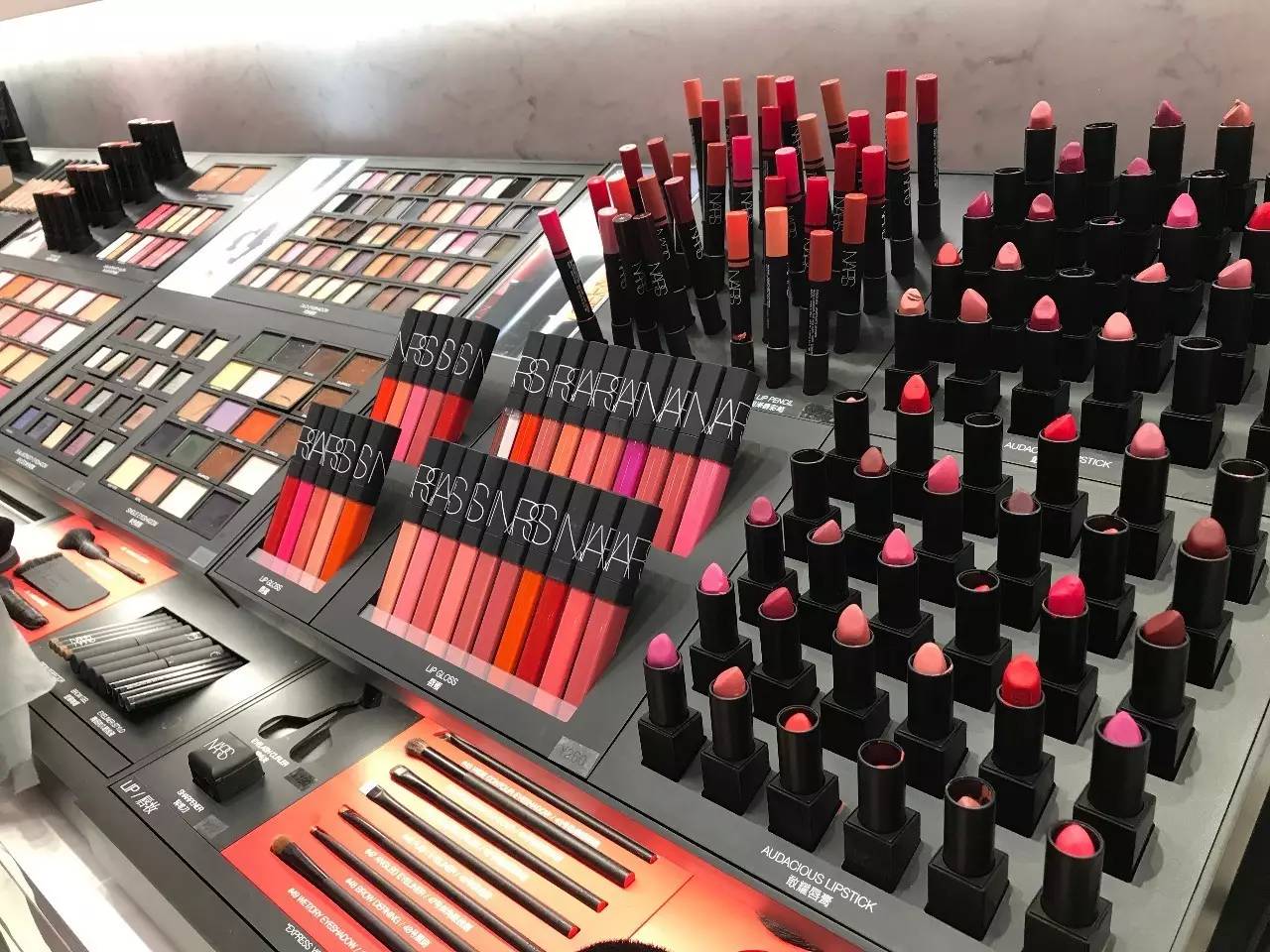 美妆界的老司机nars,nars上海门店