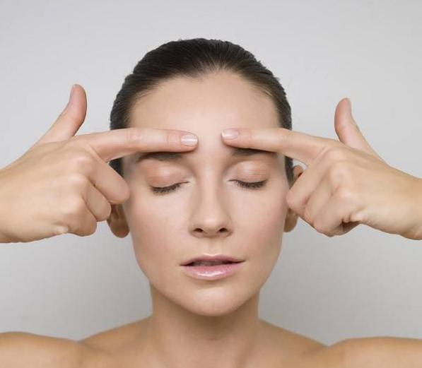 眉毛怎样可以变得更浓,眉毛真的可以改变运势