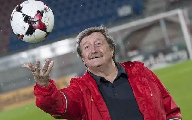 最有钱的说了不算，英超明年转会提前截止！