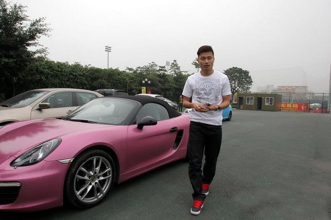 国足座驾比成绩还亮眼,国足球星座驾