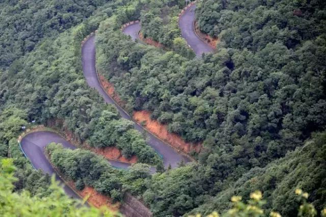 深山原始村落自驾游,大山深处古老村落自驾游