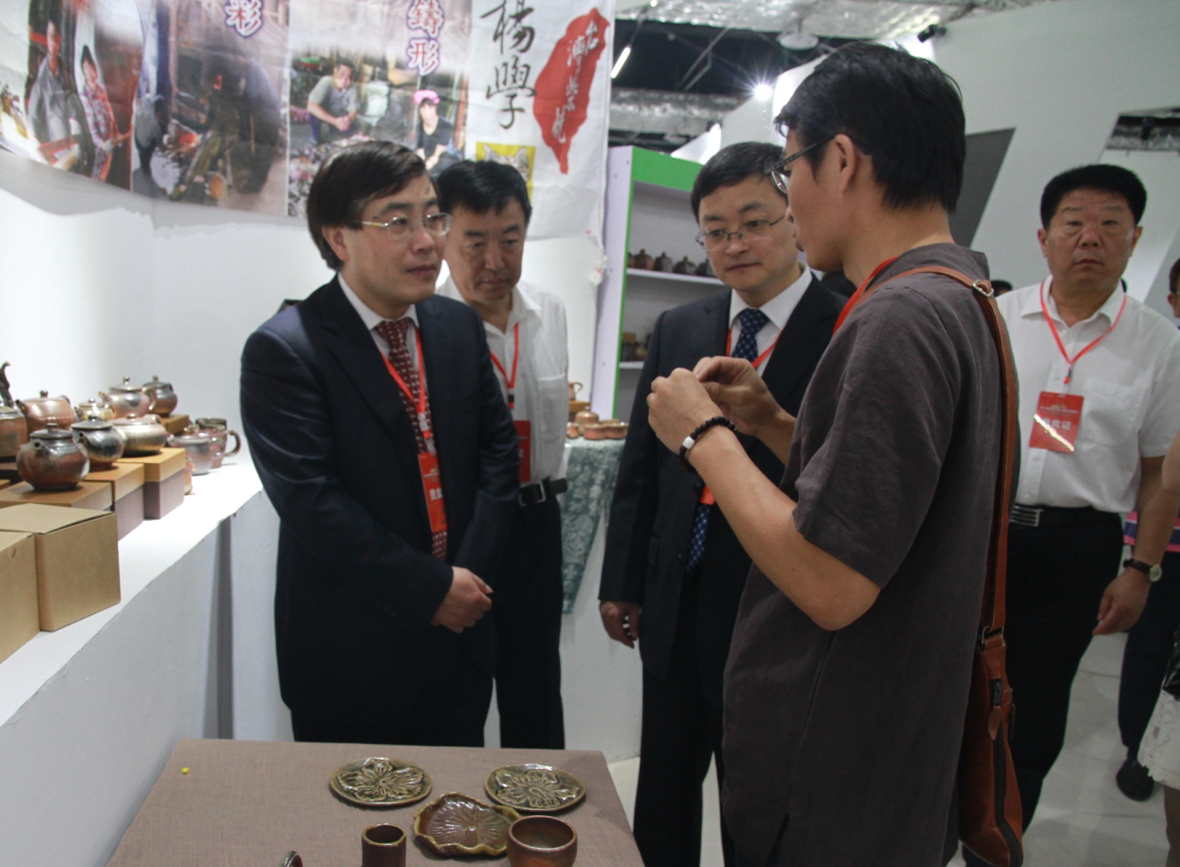 第17届淄博陶博会：海峡两岸（淄博）陶琉文创作品交流展精彩呈现