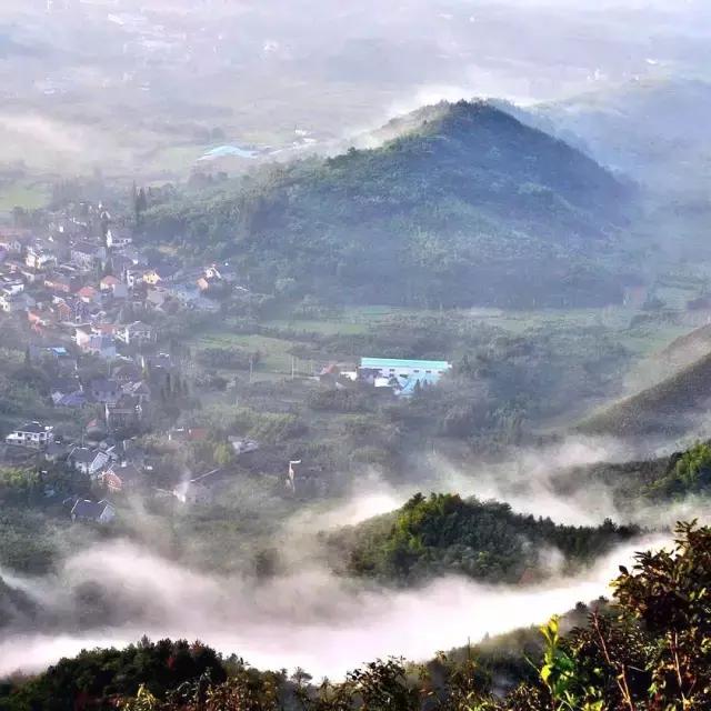深山原始村落自驾游,大山深处古老村落自驾游