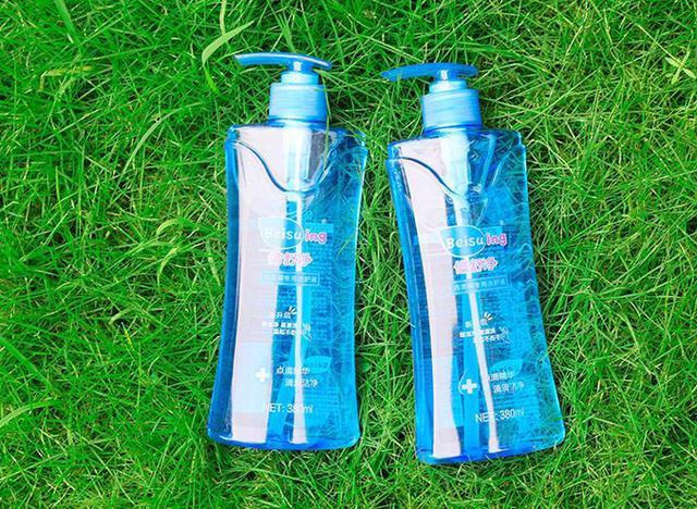 白衣物发黄怎么办,白衣顽固污渍小妙招