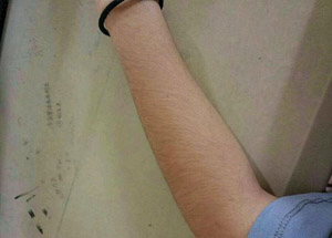 神奇脱毛露脱毛显奇功如果你有讨厌的体毛快来试用吧