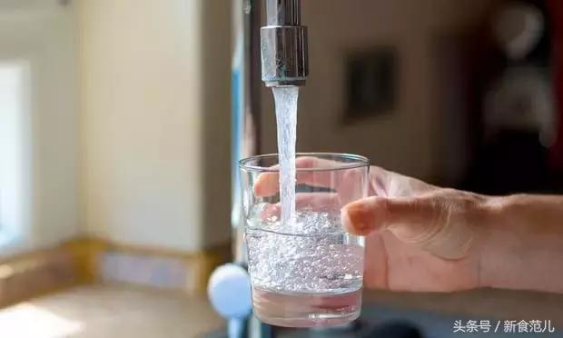 等了80年,巧克力界终于推出“粉红”新番|一周食报