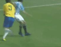 足球过人实用技巧马赛回旋,99.9%的人防不住的篮球过人