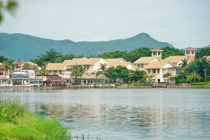 带着宝贝去旅行，遇见三亚遇见海