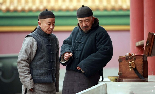 爹是老戏骨，他是捧不红的星二代，身高不足一米七，娶小16岁娇妻