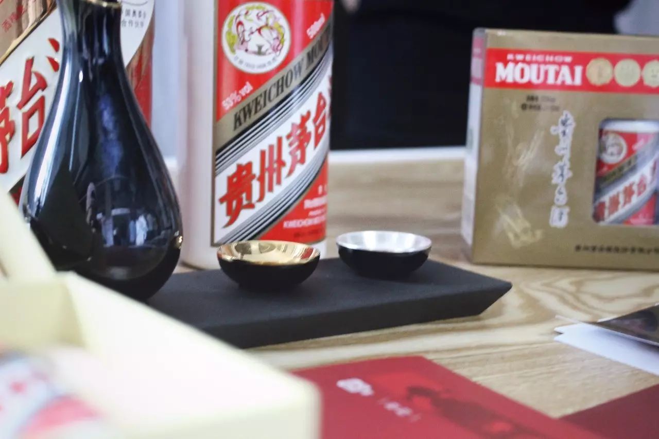 soho西区广告牌 (建外soho西区广告牌)