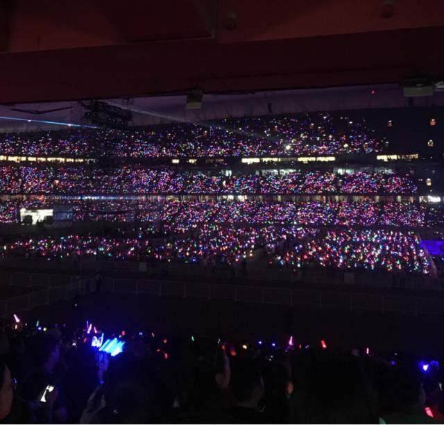 汪峰鸟巢演唱会,千颗钻石点缀,这是要搞事情吗