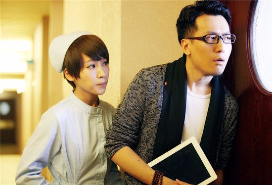 谢楠机场穿什么衣服,谢楠现身机场