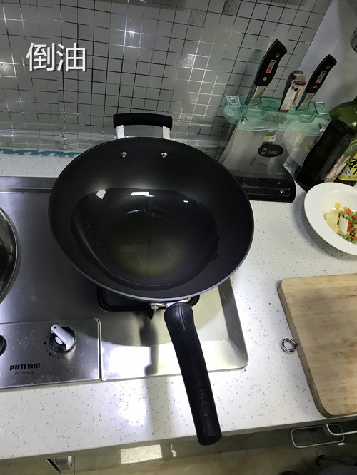 苏泊尔臻铁真不锈铸铁炒锅开锅,一口好的炒锅