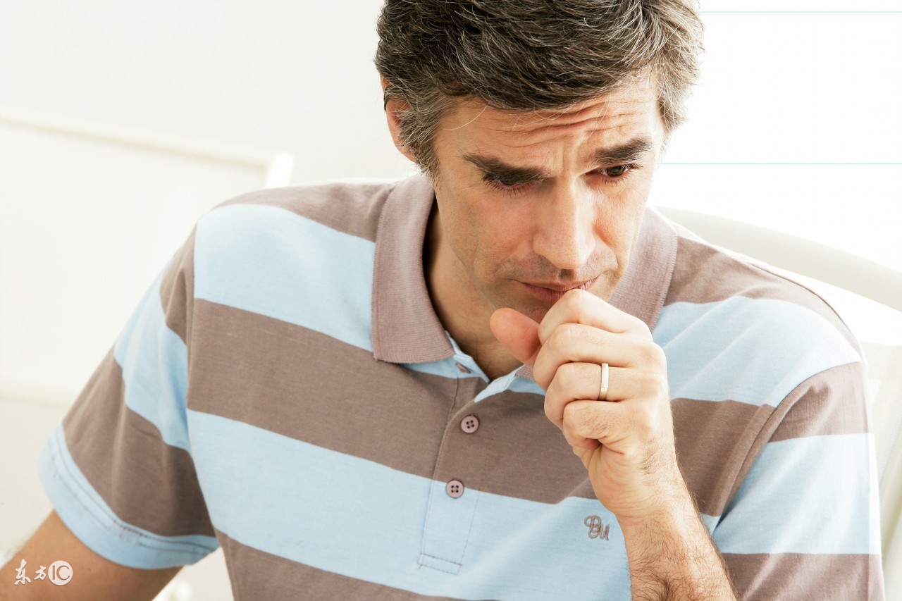 一张嘴嗓子就干咳,一张嘴就喉咙痛咳出血丝