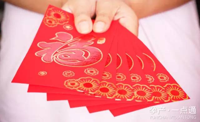 照顾月子产妇和宝宝的月嫂,月子要婆婆还是月嫂照顾