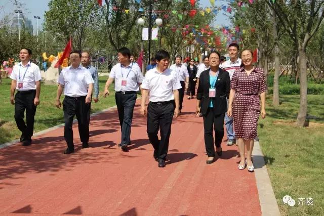 蹴鞠展演,蹴鞠文化开幕式