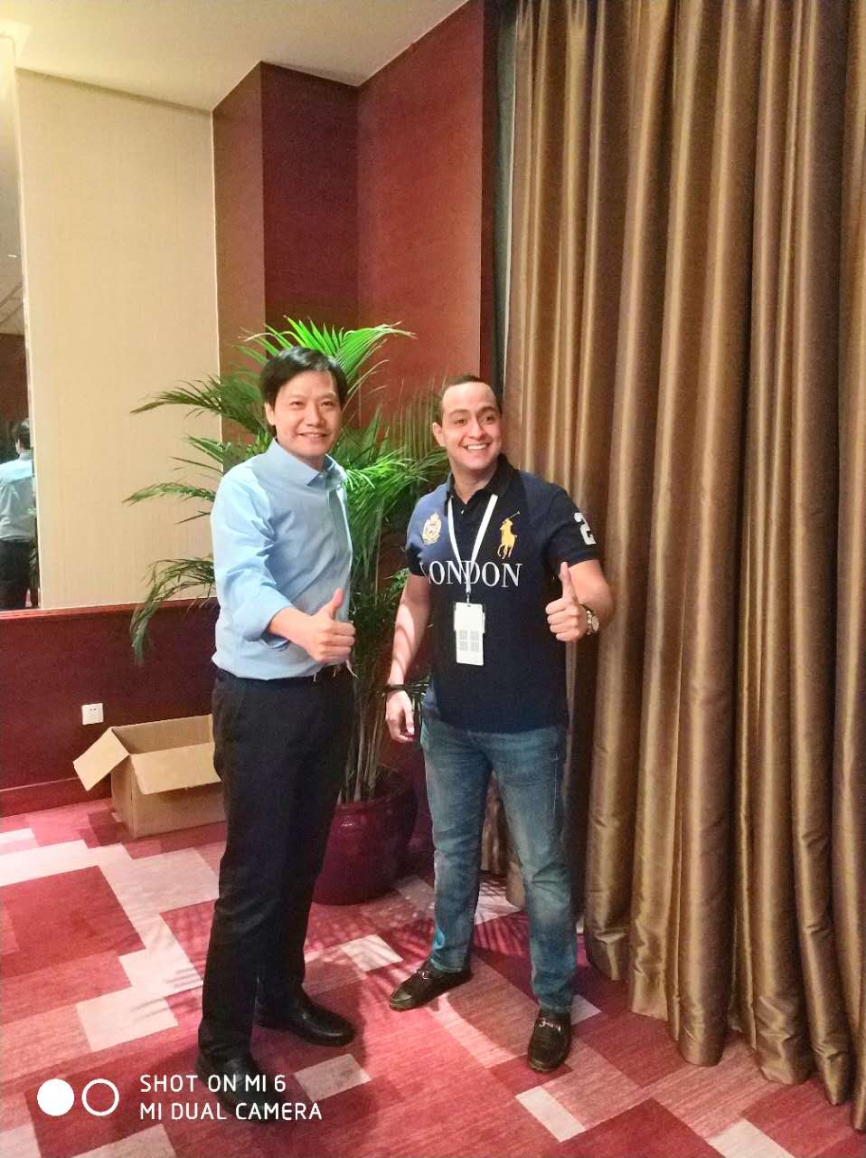 小米让外国人可望不可求，埃及小伙誓言要将小米带出中国走向世界