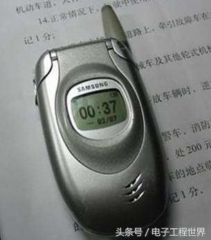 朋友圈被“10年前的手机”刷屏了!老泪纵横,都是青春和故事啊