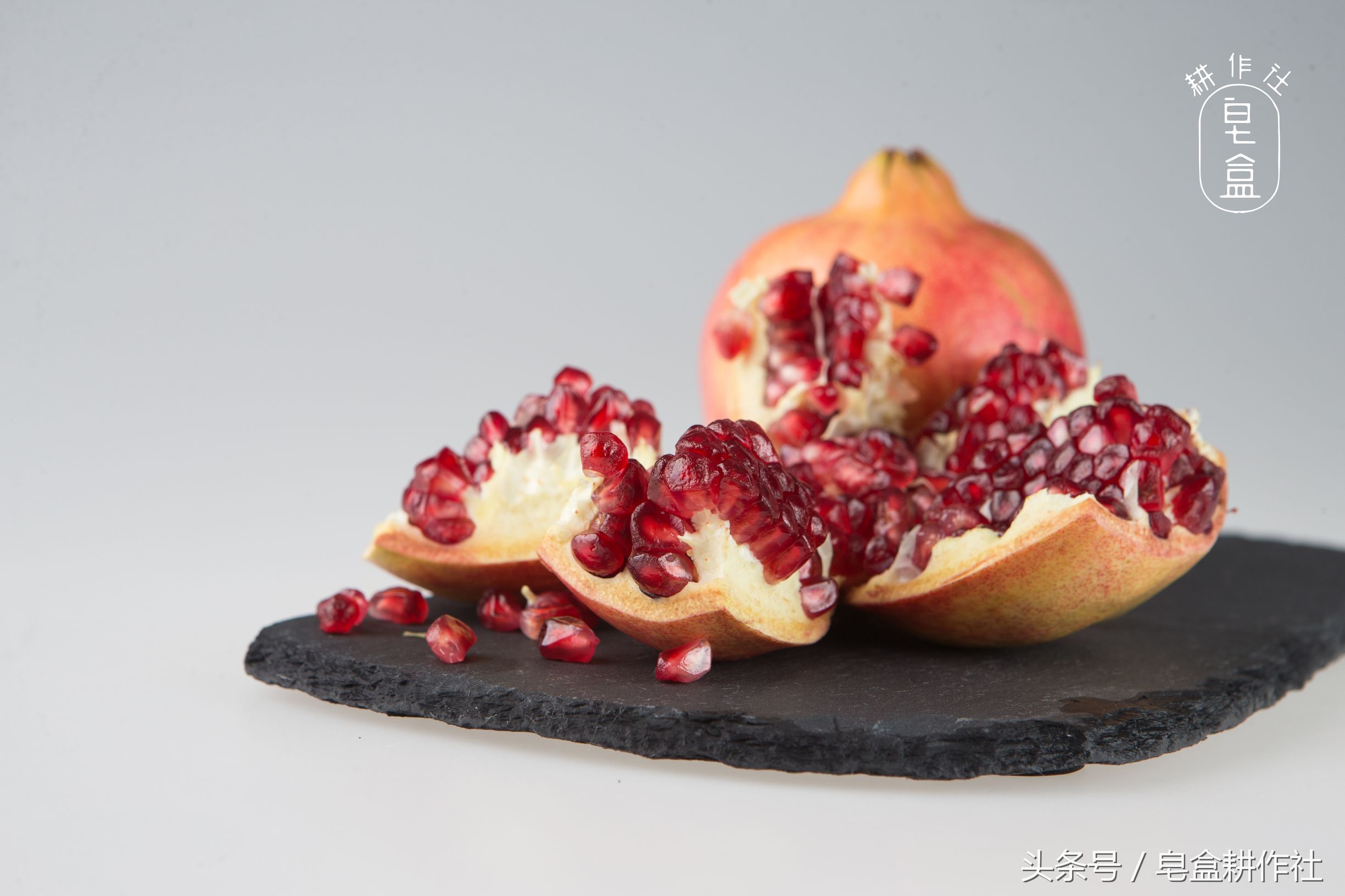 颜值与美味并存的突尼斯软籽石榴,想吃的来品尝突尼斯软籽石榴