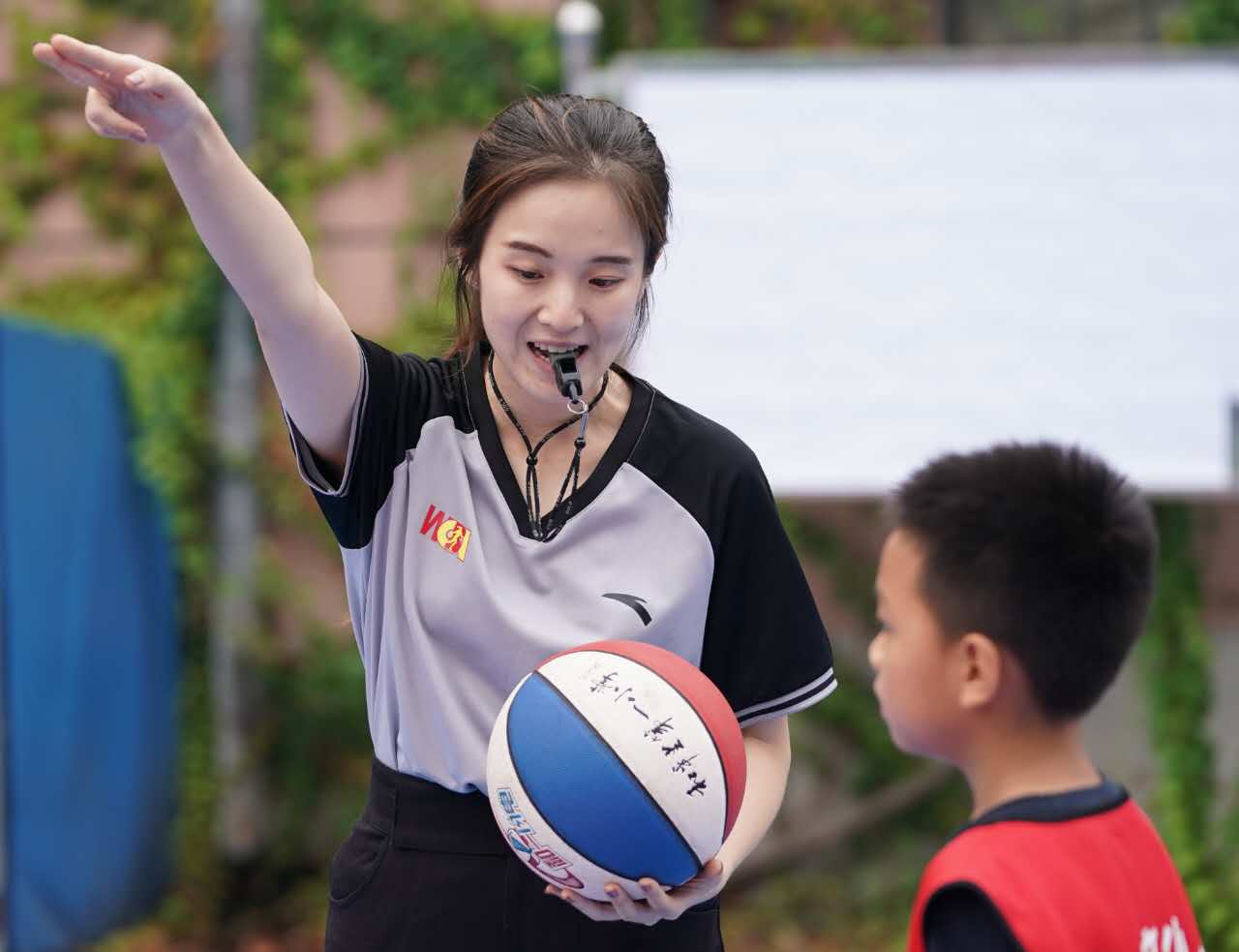 孩子们的节日活动,第七届百队杯青少年篮球赛