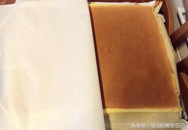 蛋糕卷不开裂怎么做,如何做不开裂的蛋糕卷