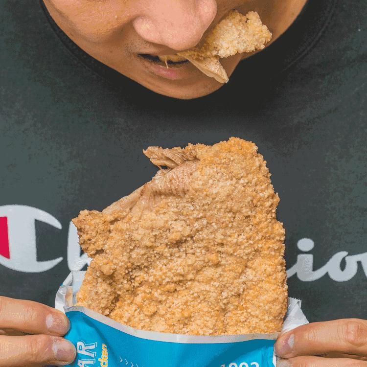 这家戏精店又加戏了，竟然出了一款“黄金牛蛙”！