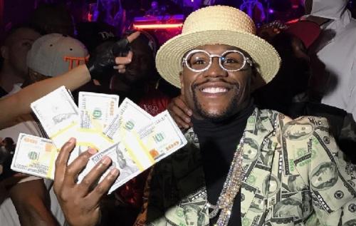 一场比赛赚2亿,一场比赛挣800万队员可以分到多少