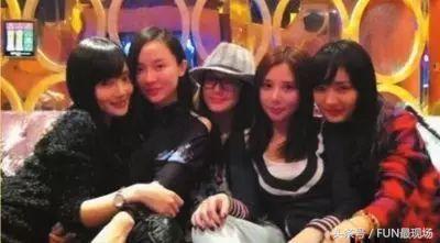 赛琳娜和闺蜜,赛琳娜和捐肾闺蜜闹翻是真的吗