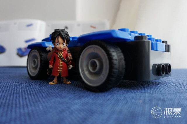 用积木拼搭简易的遥控车,如何用积木拼遥控车