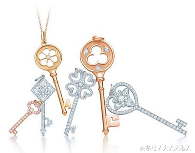 性价比高的女士项链吊坠品牌,女士喜欢的项链品牌