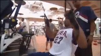 科比晃肩如何变得更丝滑,科比身材肌肉照片