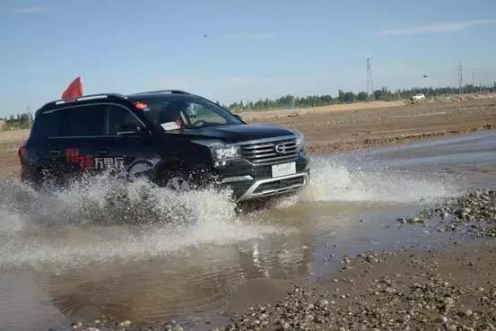 1.5吨的车百公里油耗是多少钱,自重1.5吨轿车油耗一般是多少