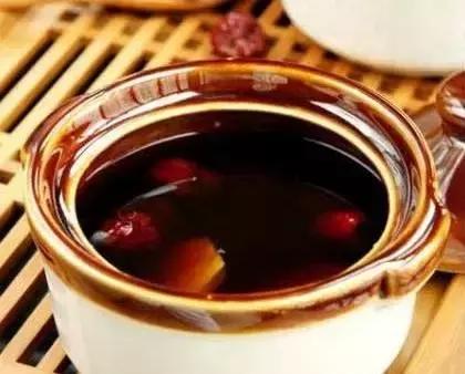 红糖和红枣哪个更营养,健康养生吃红枣好处多