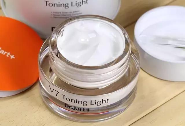 明星自拍素颜霜,明星遮毛孔素颜霜好用吗